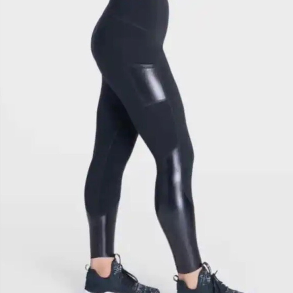 Spanx Gloss Pockets Leggings Tummy Control